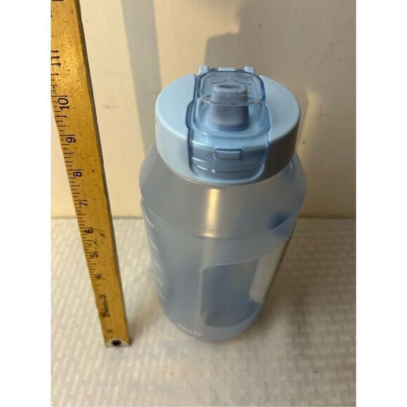 Ellos ultra clear 64 oz Jug Flip Tops bottle Finger Loop - Picture 2 of 6